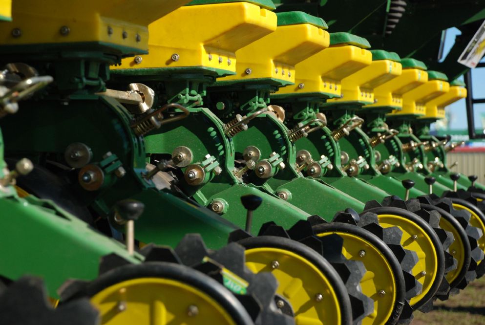 Mejora tecnológica y oportunidades de negocios para el sector de maquinaria agrícola